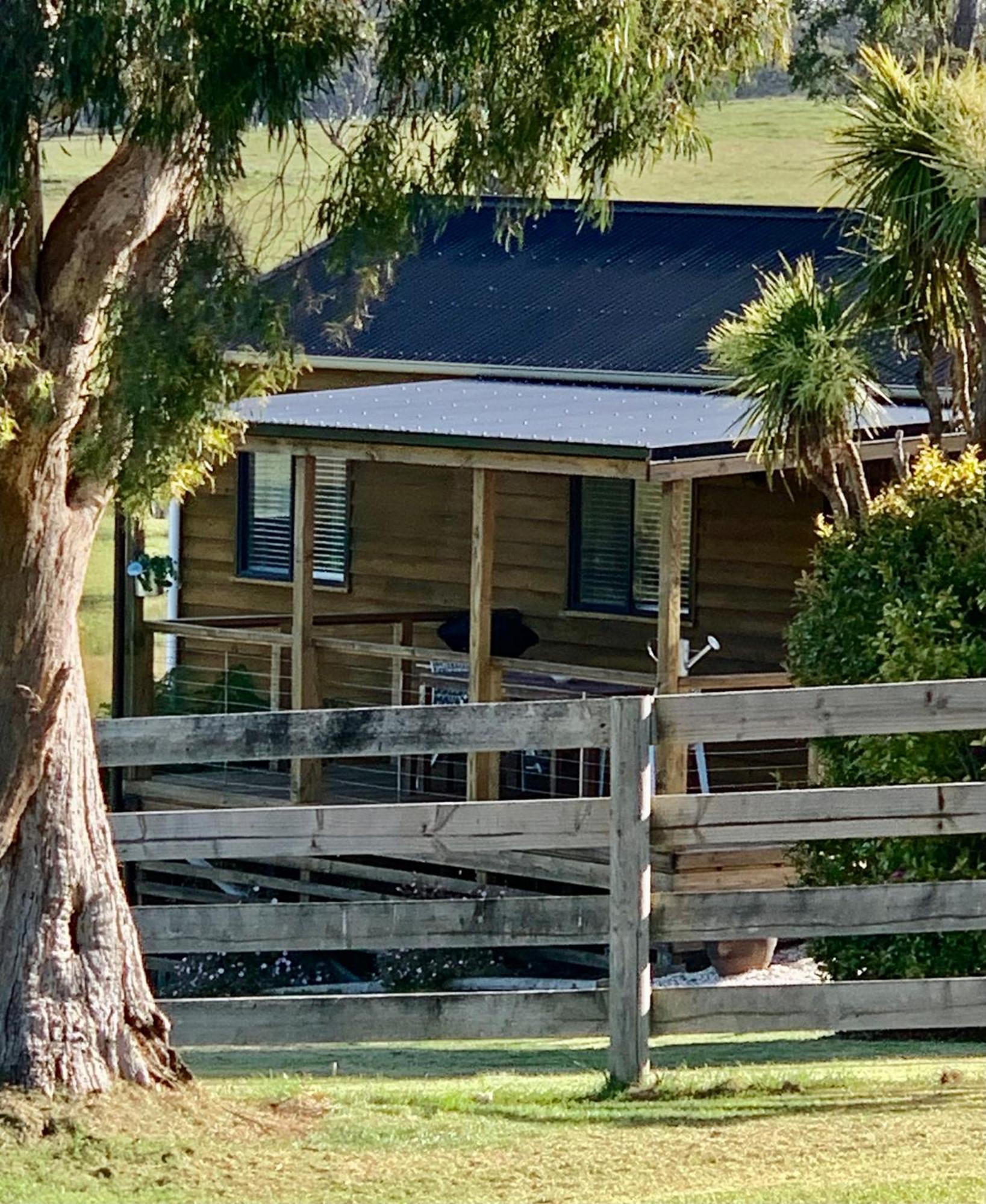 Hazelcreek Cottages Exeter Εξωτερικό φωτογραφία